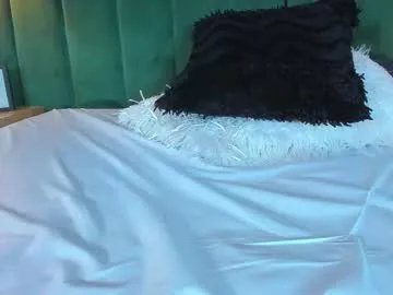 Freechat kittyy_milk on Chaturbate