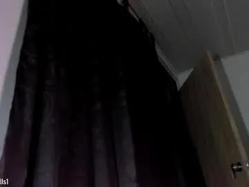 Freechat kortneyhills on Chaturbate