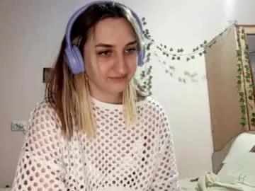 lawanalezama — Goal: Lower my shorts --- Show a basic belly ro  ;3! Hi, I'm Ann! It is my third day here! #18 #young #new #teen #shy [40 tokens remaining]