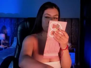 Freechat lea_velle on Chaturbate