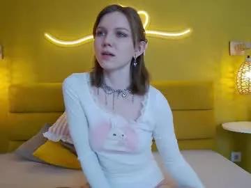 Freechat lessysweety on Chaturbate