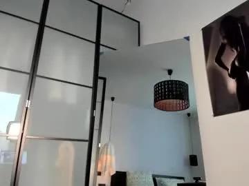 Freechat lil_uff on Chaturbate