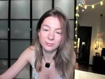 Freechat lil_uff on Chaturbate