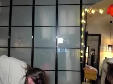 Freechat lil_uff on Chaturbate