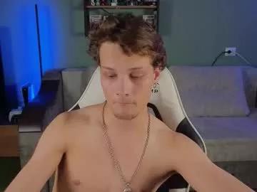 Freechat lilteddyboy on Chaturbate