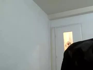 lily_lovelyman_ on Chaturbate 