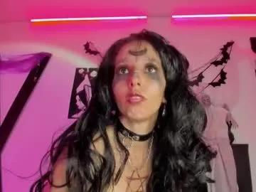 little_nauughty2 on Chaturbate