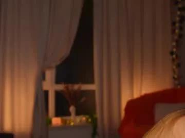 little_poetry on Chaturbate