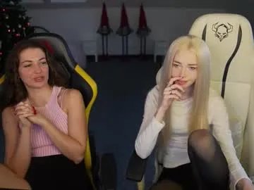 livehub054 — GOAL: handbra [300 tokens remaining] Welcome to my room! #prvt #blond #bigass #skinny #new