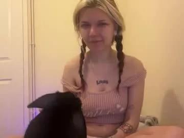 Freechat lizzyylovesick on Chaturbate
