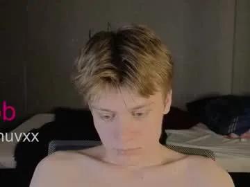 Freechat louie_evans on Chaturbate