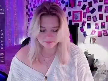 Freechat louisemous on Chaturbate