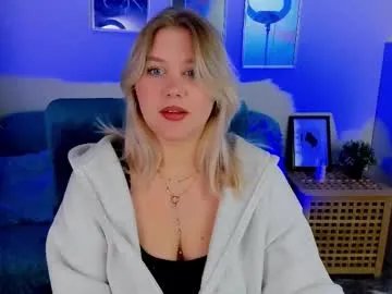 Freechat louisemous on Chaturbate