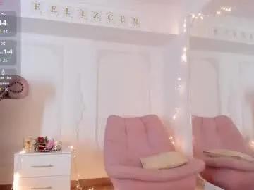 Freechat luciana_roa on Chaturbate