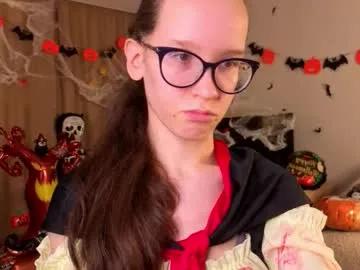 lynettebails on Chaturbate