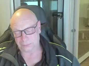 machinegun3dx on Chaturbate