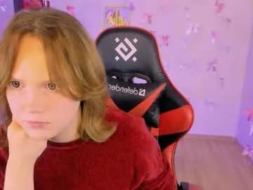 Freechat madeline_doll on Chaturbate