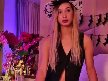 Private maevedream on Chaturbate