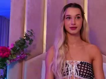 Private maevedream on Chaturbate