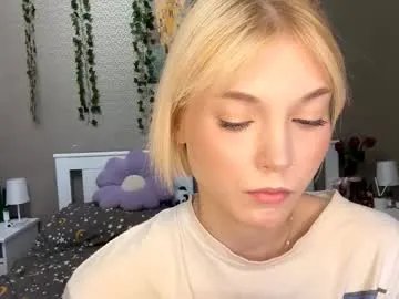 marvawillinghurst — Goal:Lift up my top and show my bra  <: My name is Lisa #new , new experience to me, hope it turns out well :3 #blonde #young #18 #shy [0 tokens remaining]