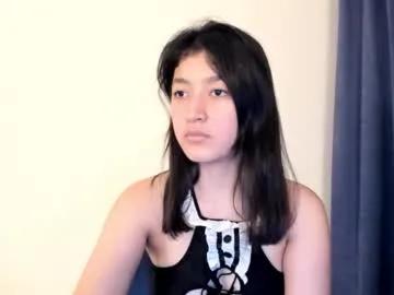 Freechat mayachka10 on Chaturbate