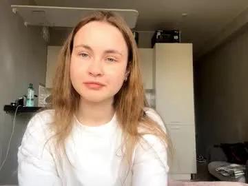 meehunte — Goal: Tease with my shirt. Its my first day, Im a little #shy #new #18 #teen #cute [24 tokens remaining]