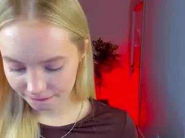 melanie_ryer — teasing [48 tokens left] Hello everyone, my name is Melanie!PVT OPEN #shy  #blonde #18 #feet #ass