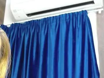 Freechat melanniebrown on Chaturbate