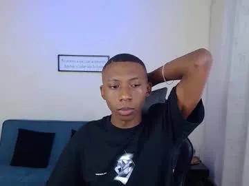 Freechat miiloo18 on Chaturbate