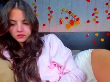 Freechat milana_crystal_ on Chaturbate