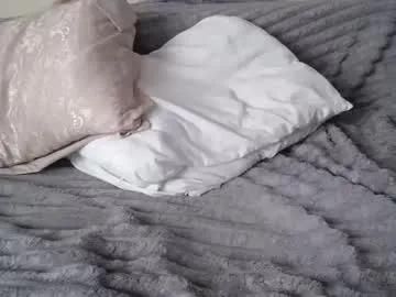 milana_neww — Make me squirt 11/44/77/222 #bigclit #bigpussylips #anal #lush #pregnant [1134 tokens remaining]