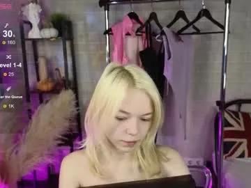 Freechat millaholt on Chaturbate