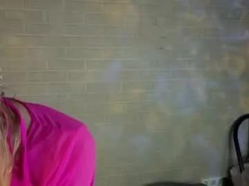 Freechat millaholt on Chaturbate