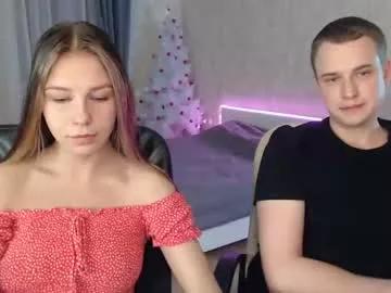 molli_and_tom on Chaturbate