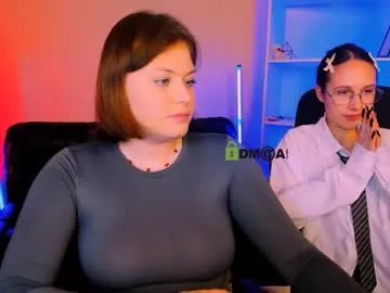 Freechat mona_cloud on Chaturbate