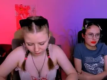 Freechat mona_cloud on Chaturbate