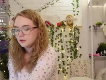 Freechat monicaasis on Chaturbate
