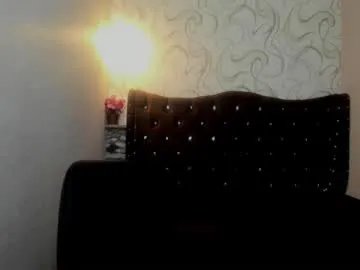 Freechat moniquehick on Chaturbate