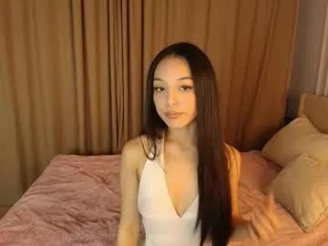 Freechat mooniejin on Chaturbate
