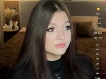 Freechat moonrenata on Chaturbate