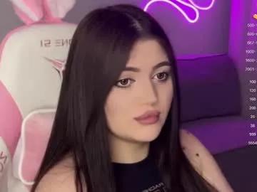 Freechat moonrenata on Chaturbate