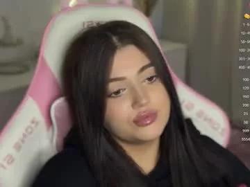 Freechat moonrenata on Chaturbate