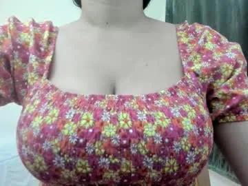 Freechat nicebrown on Chaturbate