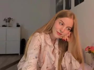 Freechat nickacherie on Chaturbate