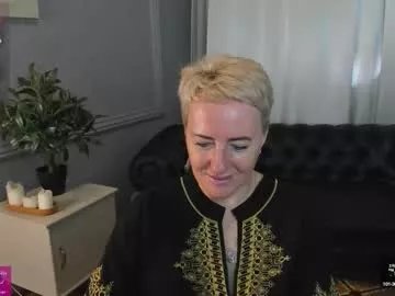 Freechat nika_smit on Chaturbate