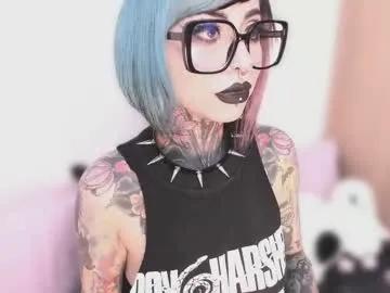 Away nikkiramone on Chaturbate