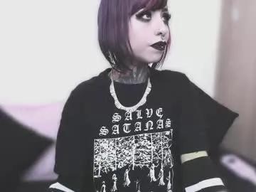 Away nikkiramone on Chaturbate