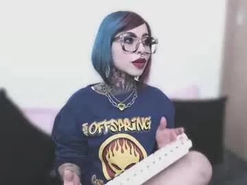 Away nikkiramone on Chaturbate