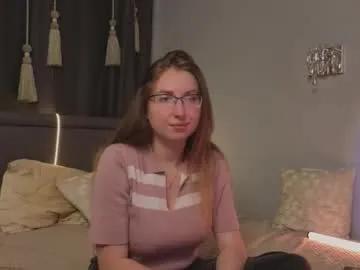 Freechat oliviavele on Chaturbate