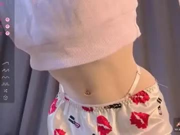 ollie_ments — GOAL: take off your top [40 tokens remaining] I'm new here and I really want to meet you #new #skinny #18 #natural #shy